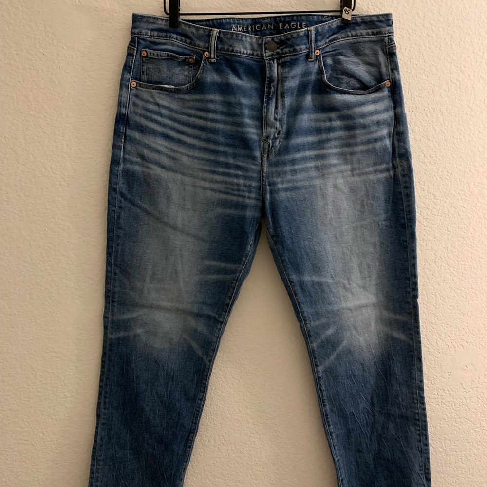 American Eagle Outfitters Men's athletic straight jeans